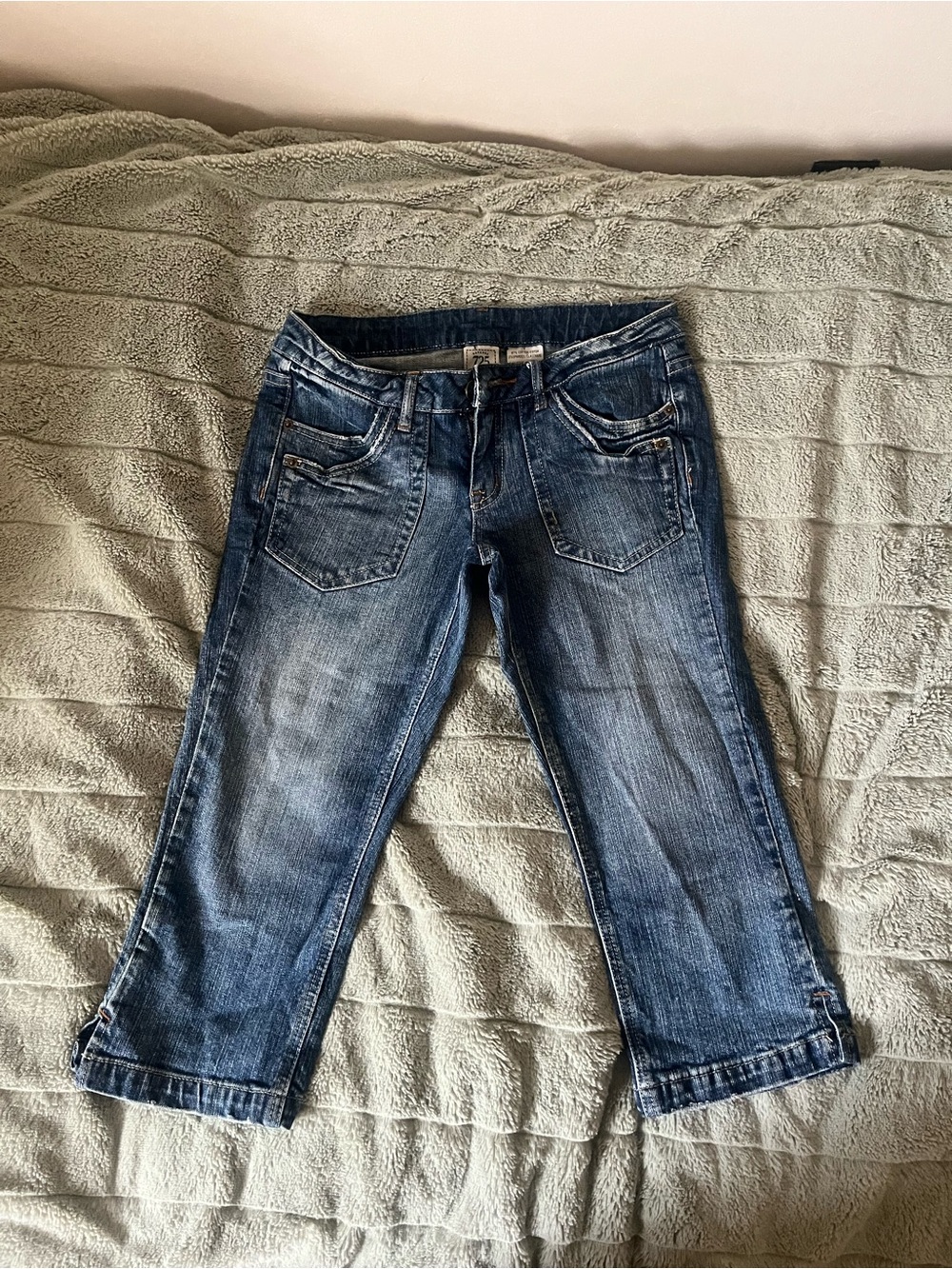 725 Originals denim capris